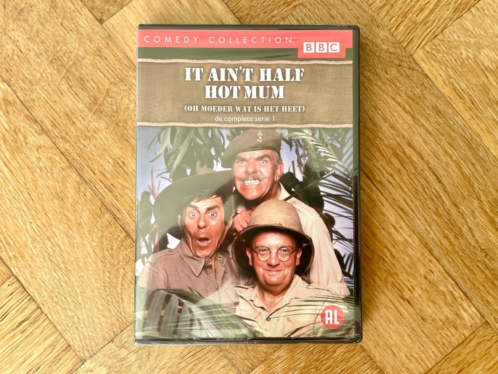 NIEUW: It Ain’t Half Hot Mum - Serie 1 op DVD (met NL), Cd's en Dvd's, Dvd's | Tv en Series, Engels, Seizoen 1, Alle leeftijden