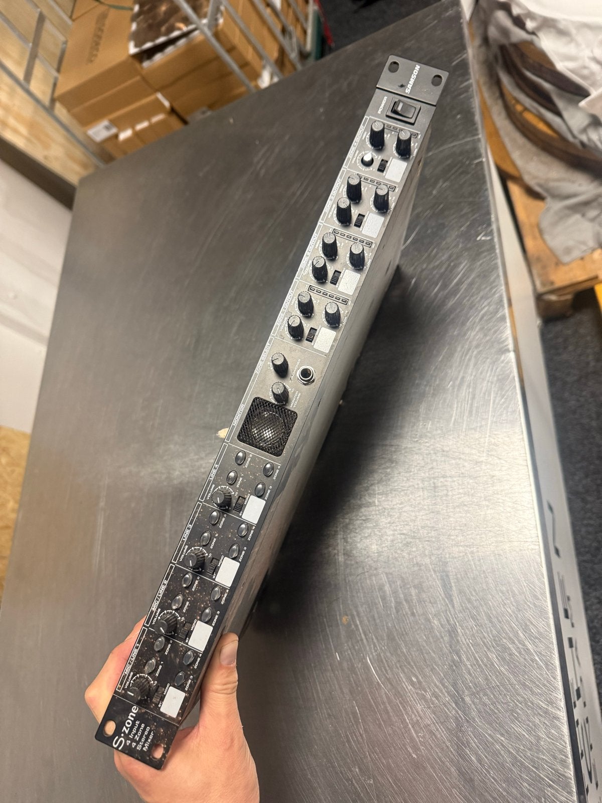 Samson S-zone 4-kanaals zonemixer, Ophalen of Verzenden, Gebruikt, Minder dan 5 kanalen, Microfooningang