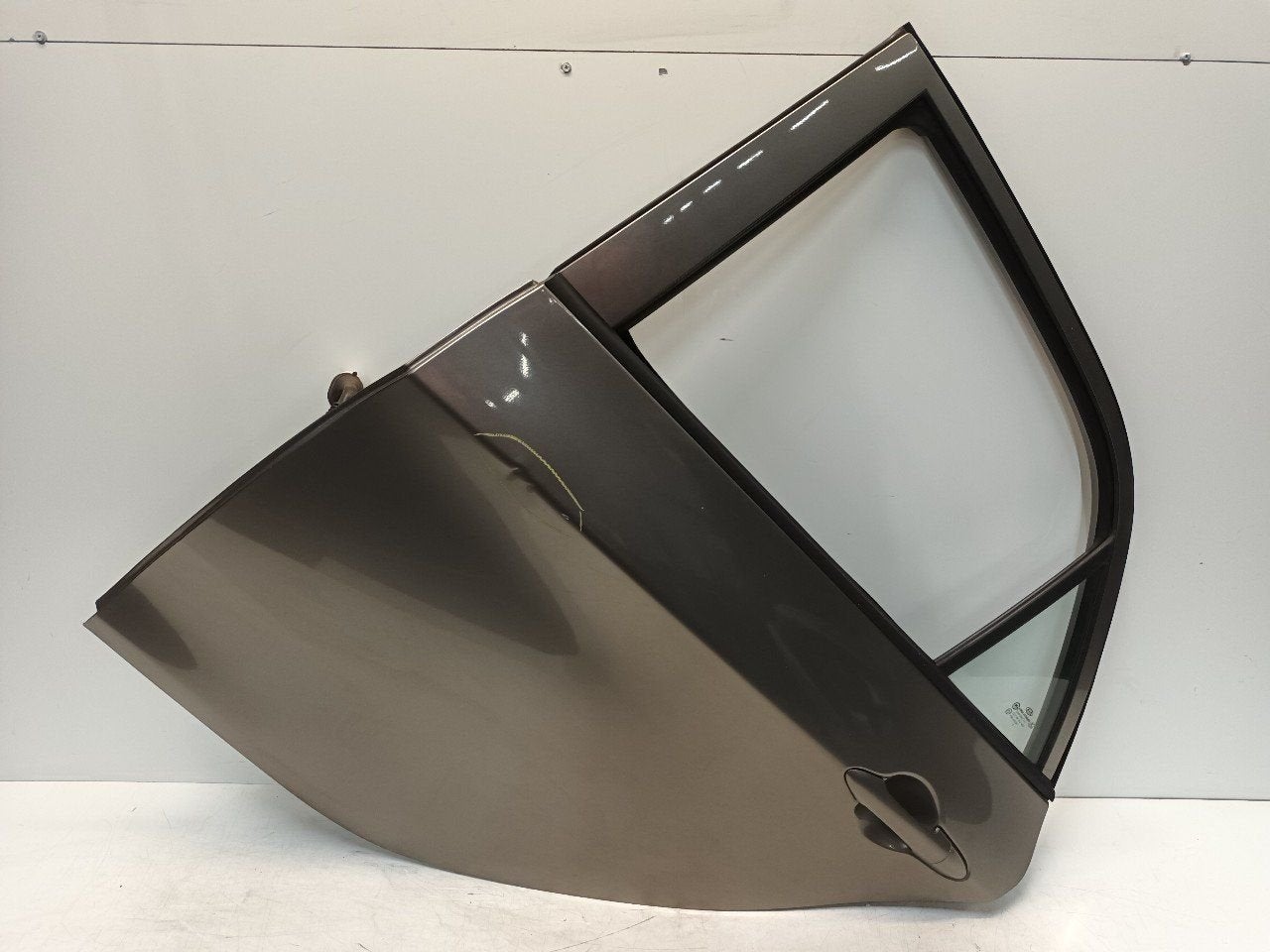 Portier links achter Kia Picanto, Onderdelen@venauto.nl, Van der Ven Autorecycling B.V., Ettenseweg 76, 4706 PB Roosendaal, The Netherlands