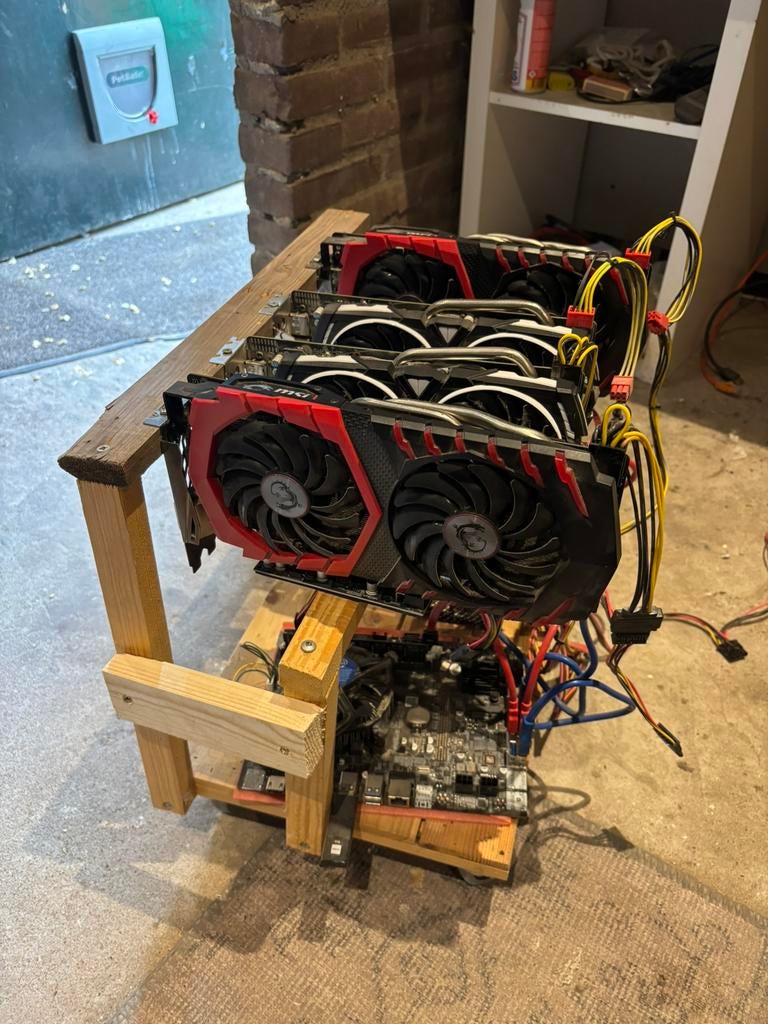 Mining set, 4x gpu, 1000watt voeding, moederboard, Muziek en Instrumenten, Mengpanelen, Zo goed als nieuw, Ophalen of Verzenden