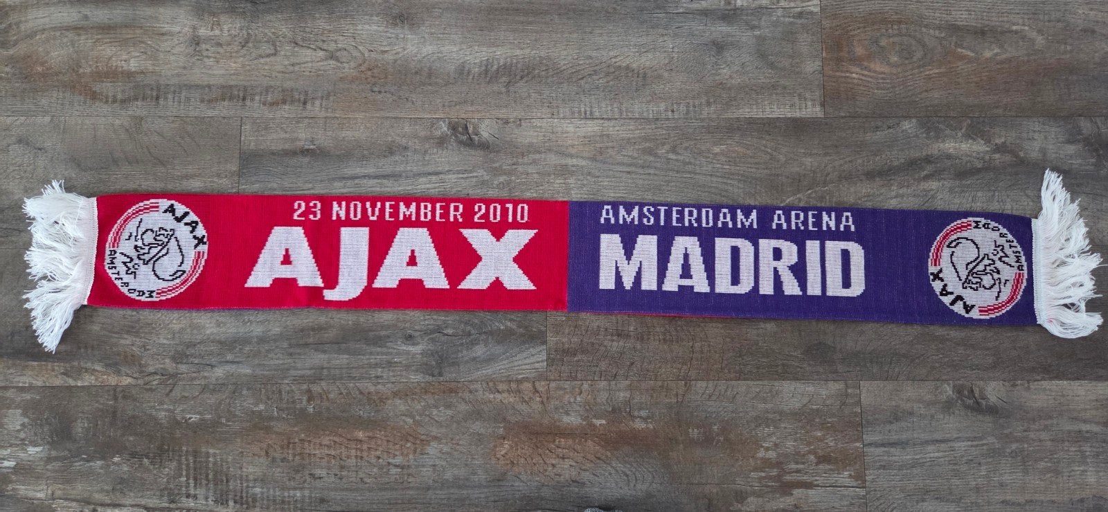 Sjaal Ajax - Real Madrid, Verzamelen, Sportartikelen en Voetbal, Ophalen of Verzenden, Zo goed als nieuw, Ajax, Vaantje of Sjaal