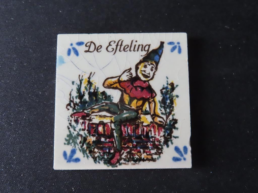 Efteling mini tegeltje Kleine Boodschap 5 cm x 5 cm., Ophalen, Zo goed als nieuw, Overige typen