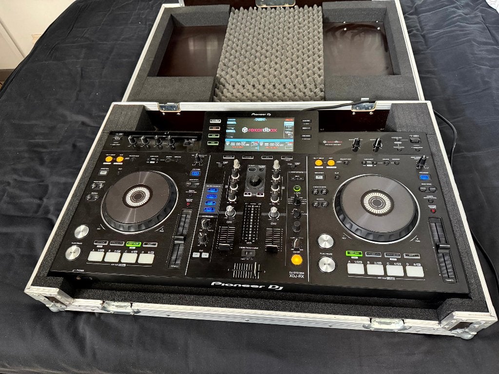 Pioneer XDJ-RX + lightcase – uitstekende staat