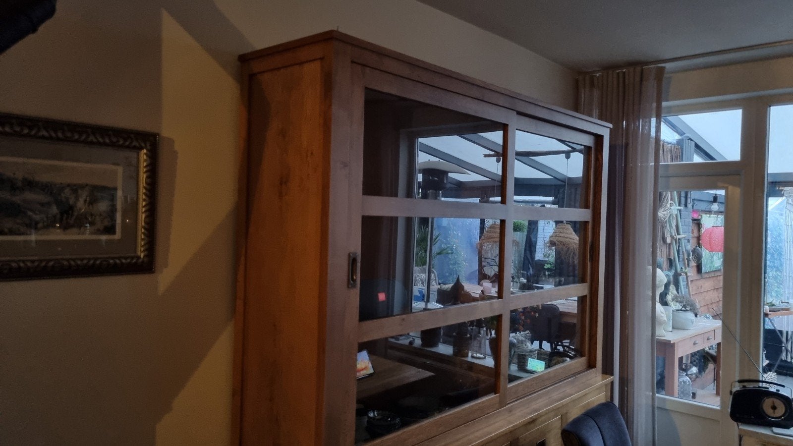 vitrinekast, Huis en Inrichting, Ophalen, 100 tot 150 cm, Eikenhout, Zo goed als nieuw