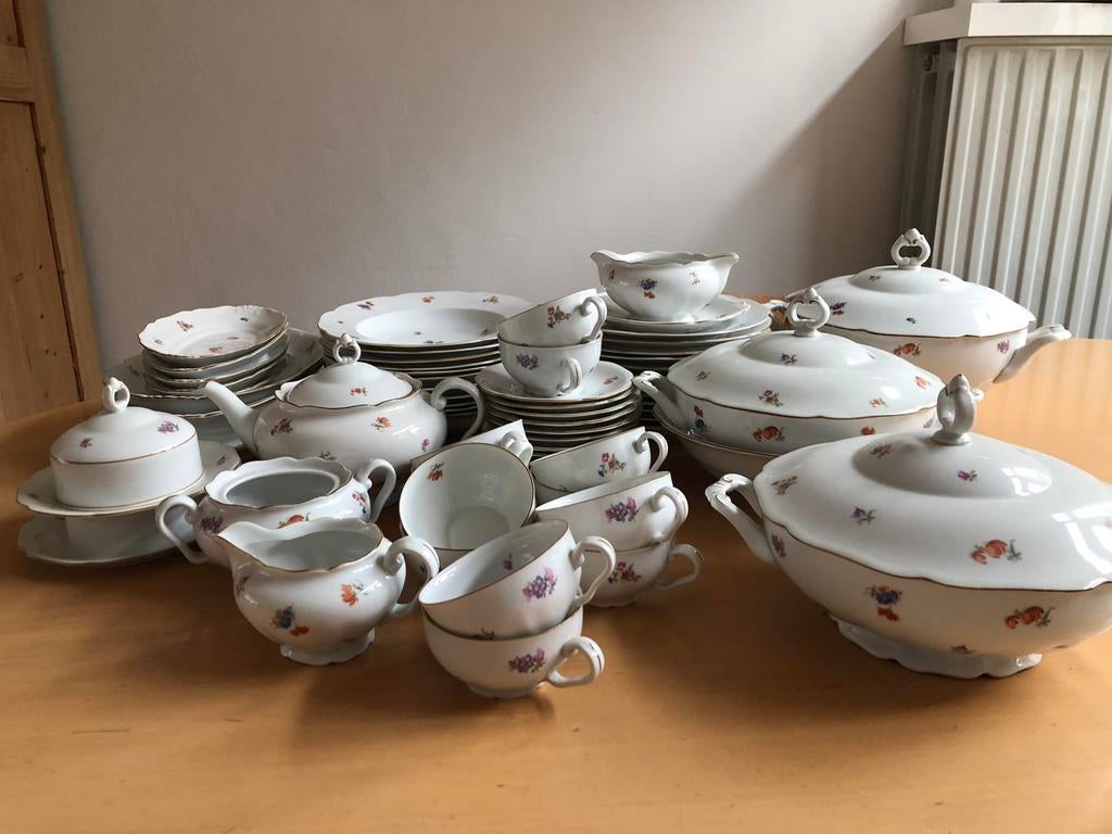 Servies Haas & Czjzek Czechoslovakia - 54 delig, Antiek en Kunst, Antiek | Servies compleet, Ophalen