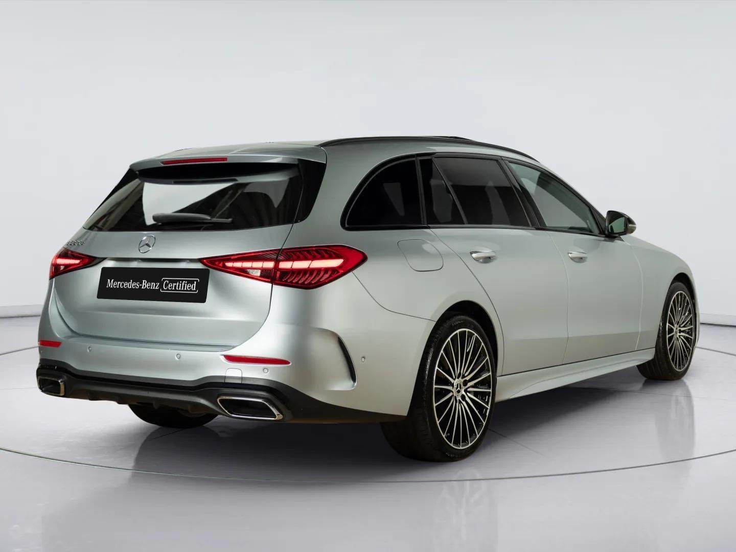 Mercedes-Benz C-Klasse Estate 300 e 140 Years Edition | Prem, Automaat, Achterwielaandrijving, 1800 kg, 4 cilinders