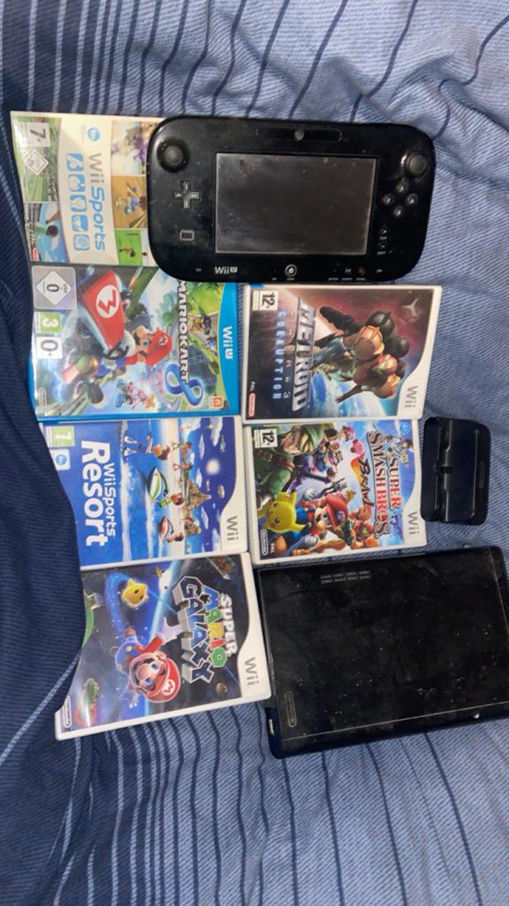 Wii U met Gamepad, 6 games en kabels, Ophalen of Verzenden, Gebruikt, Met 1 controller, Met games