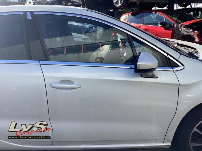 Portier 4Deurs rechts-voor van een Citroen DS4 (KWE), Gebruikt, Deur, -, Ophalen of Verzenden