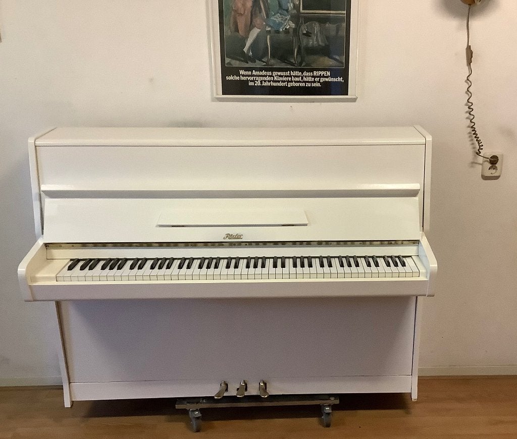 Mooie witte piano Rösler, Ophalen, Gebruikt, Wit, Piano