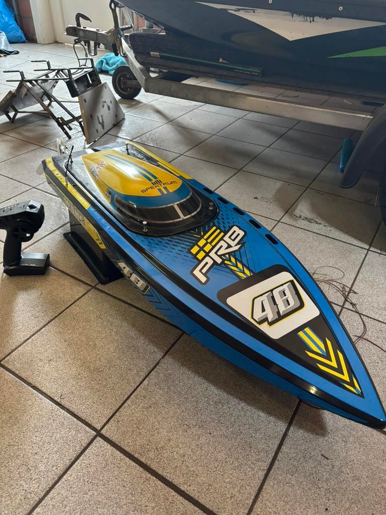 Sonicwake 48 Proboat, Hobby en Vrije tijd, Modelbouw | Boten en Schepen, Ophalen of Verzenden, Zo goed als nieuw, Groter dan 1:32
