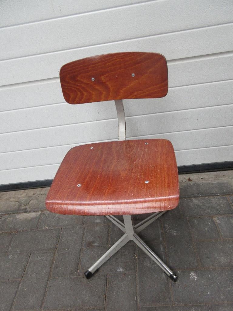 kinder / kleuter school stoel zithoogte 41 cm., Kinderen en Baby's, Kinderkamer | Tafels en Stoelen, Ophalen, Gebruikt, Stoel(en)