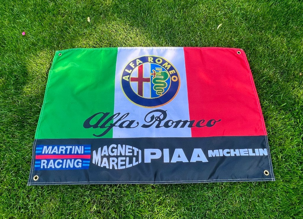 ALFA ROMEO BANNER 60X90 CM MET BEVESTIGGINGS OGEN, Ophalen of Verzenden, Nieuw, Alfa Romeo, Bumper