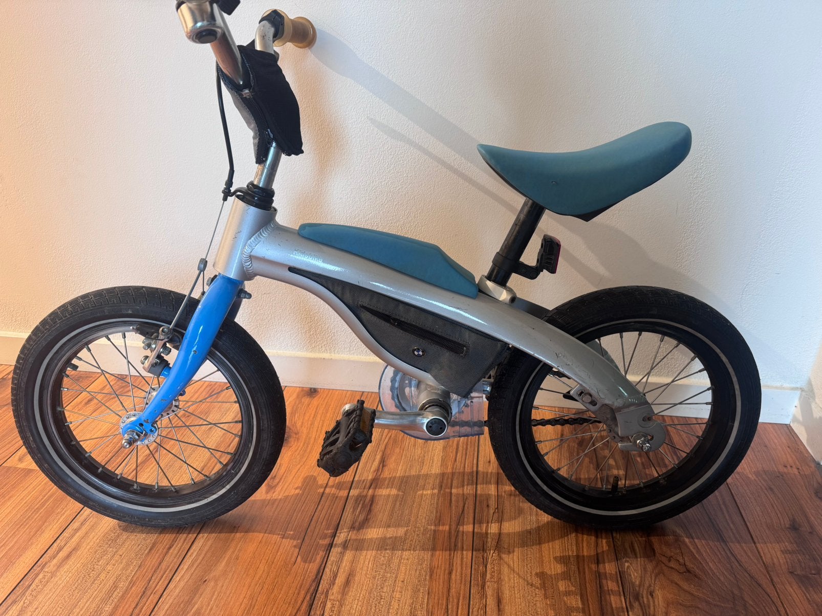 Bmw - kinderfiets, Fietsen en Brommers, Ophalen, Gebruikt, Terugtraprem, Minder dan 16 inch