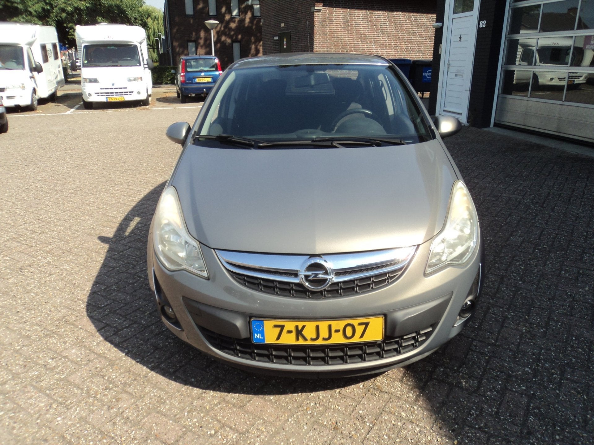 Opel Corsa 1.2-16V Berlin, Voorwielaandrijving, Euro 5, Gebruikt, Zwart