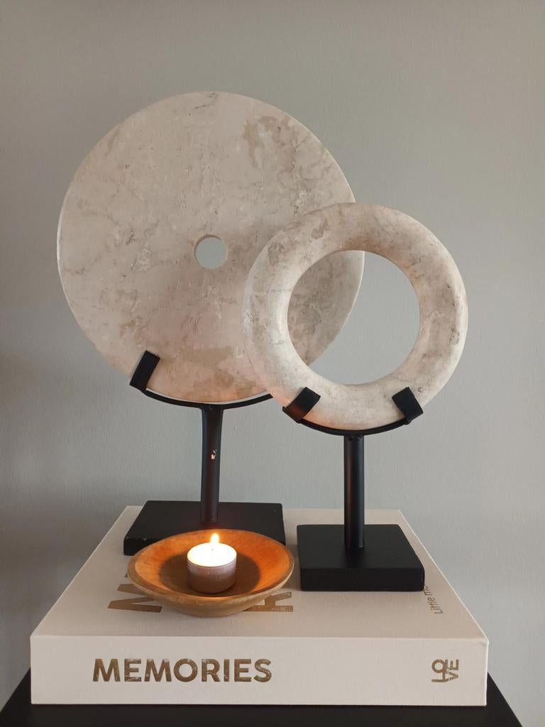 Marmeren ringsteen ring op voet marmer 20cm stenen ornament, Ophalen of Verzenden, Nieuw, Beige, Japandi