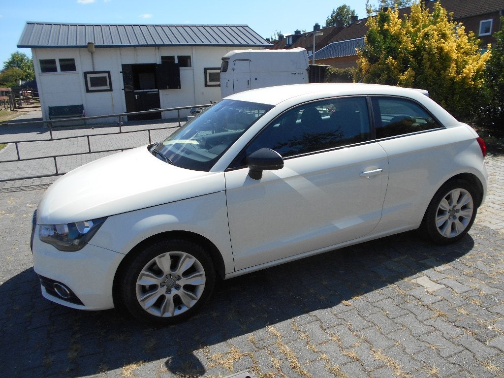 Audi A1 1.4 Tfsi 90KW 2012 Wit, Auto's, Voorwielaandrijving, Euro 5, A1, 4 stoelen