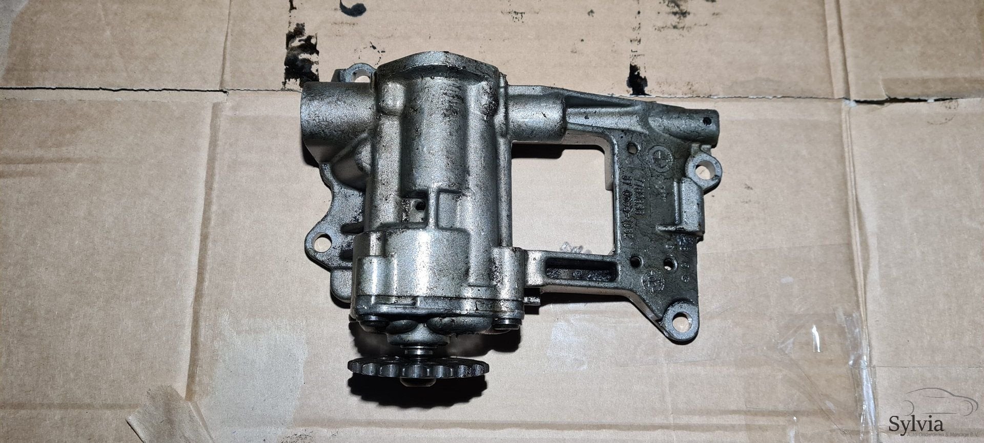 Oliepomp voor BMW met motorcode M57 7789838, Gebruikt, -, -, Ophalen of Verzenden