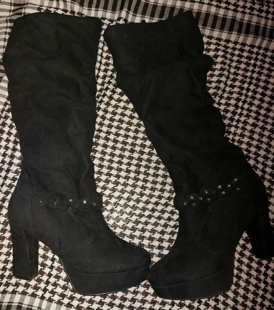 Te koop lange laarzen Maat 40, Kleding | Dames, Schoenen, Ophalen of Verzenden, Zo goed als nieuw, Zwart, Hoge laarzen