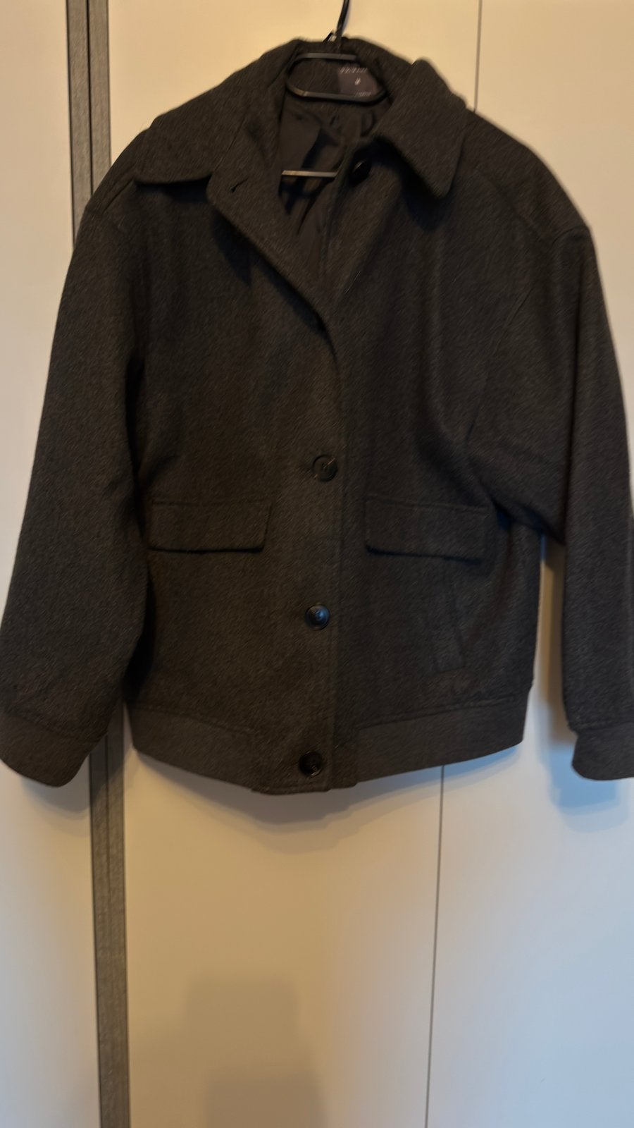Leuke grijze jas van Primark, maat M, Ophalen of Verzenden, Gedragen, Maat 38/40 (M), Grijs