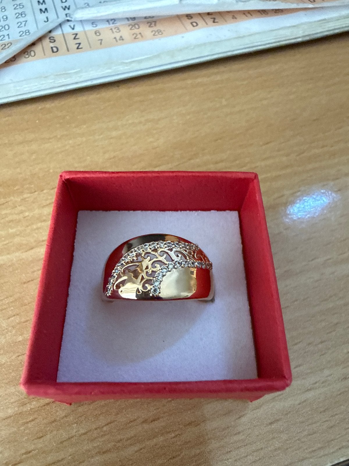 Gouden ring met sierlijke details nieuw maat 17.5, Nieuw, Ophalen of Verzenden, 17 tot 18, Dame