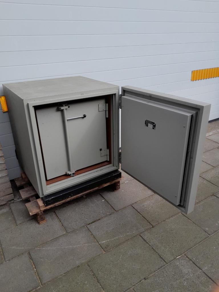 Brandkast/kluis, Ophalen, Gebruikt, Hout, Overige typen