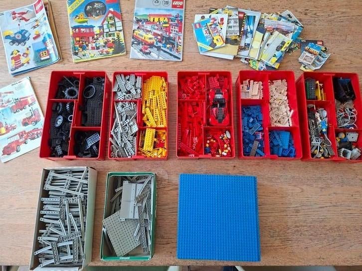 Partij lego incl grondplaten, div. motors, boekjes en opruim, Ophalen of Verzenden, Gebruikt