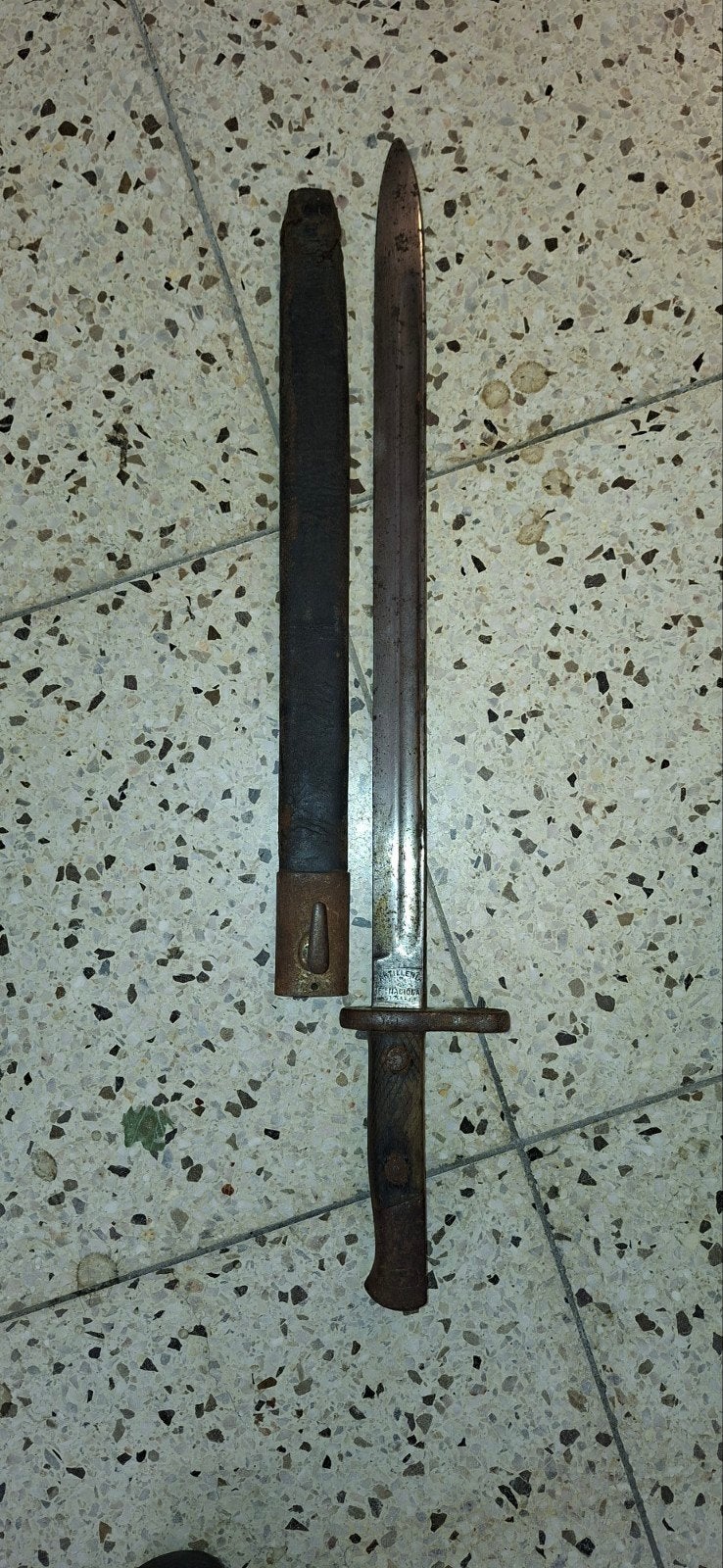 Antieke Spaanse Artillerie Bajonet met Schede, Ophalen of Verzenden
