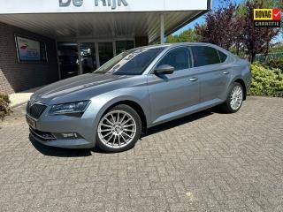 Skoda Superb 1.8 TSI Style Business,Leer, camera, keyless go, Auto's, Skoda, Bedrijf, Te koop, Superb, ABS, Achteruitrijcamera