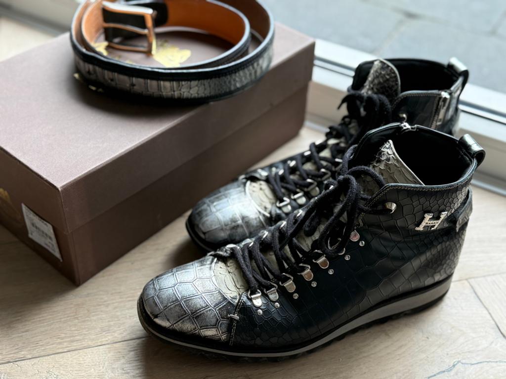 Harris hoge schoenen maat 44 met optionele riem, Kleding | Heren, Schoenen, Ophalen of Verzenden, Gedragen, Zwart, Boots