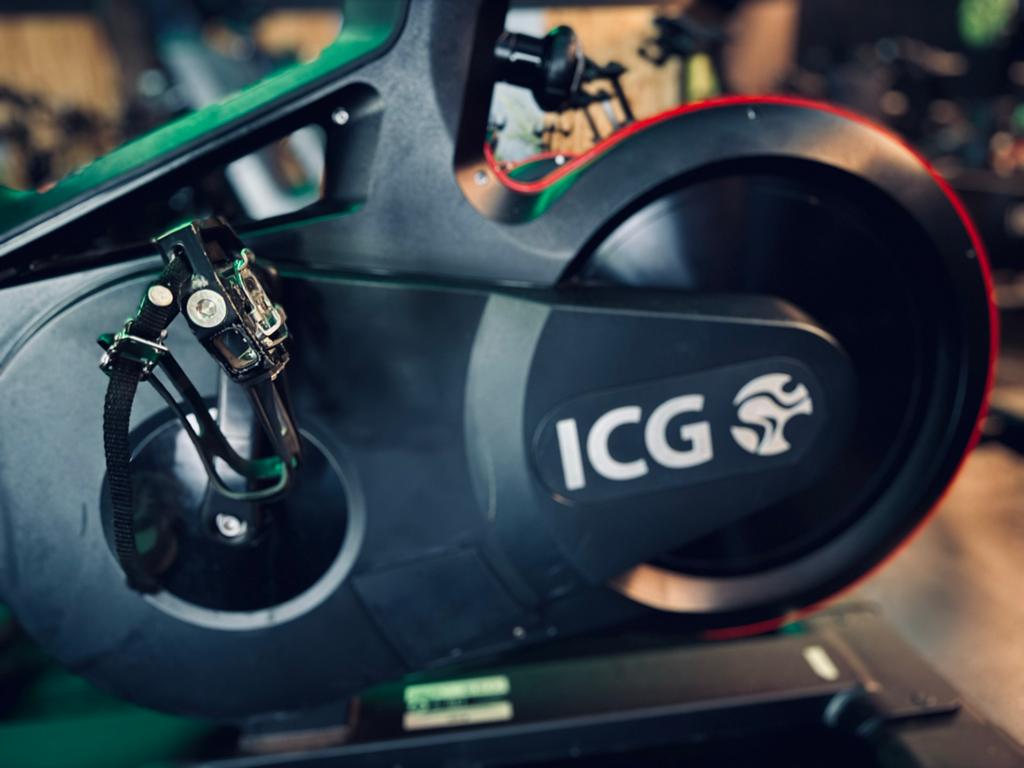 ICG Indoor Cycle Spinningfiets- Zo goed als nieuw, Sport en Fitness, Fitnessapparatuur, Zo goed als nieuw, Spinningfiets, Armen