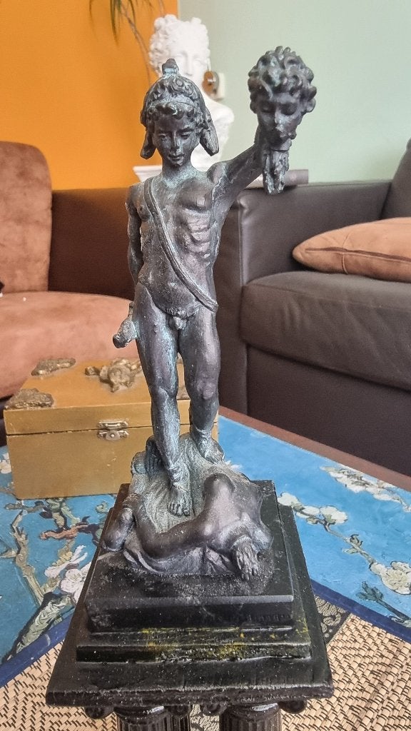 PERSEUS MET AFGEHAKT HOOFD VAN MEDUSA, Verzamelen, Ophalen of Verzenden, Zo goed als nieuw, Mens