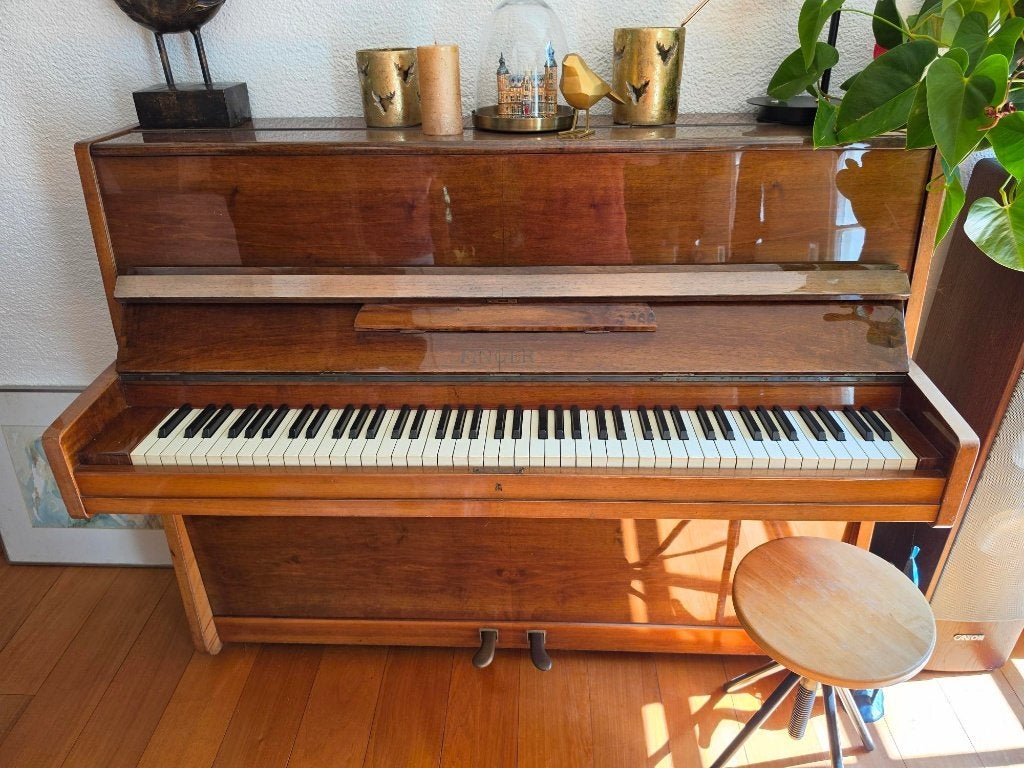 Piano Prachtige oude Piano Merk FINGER zeer mooie staat., Ophalen, Gebruikt, Bruin, Piano