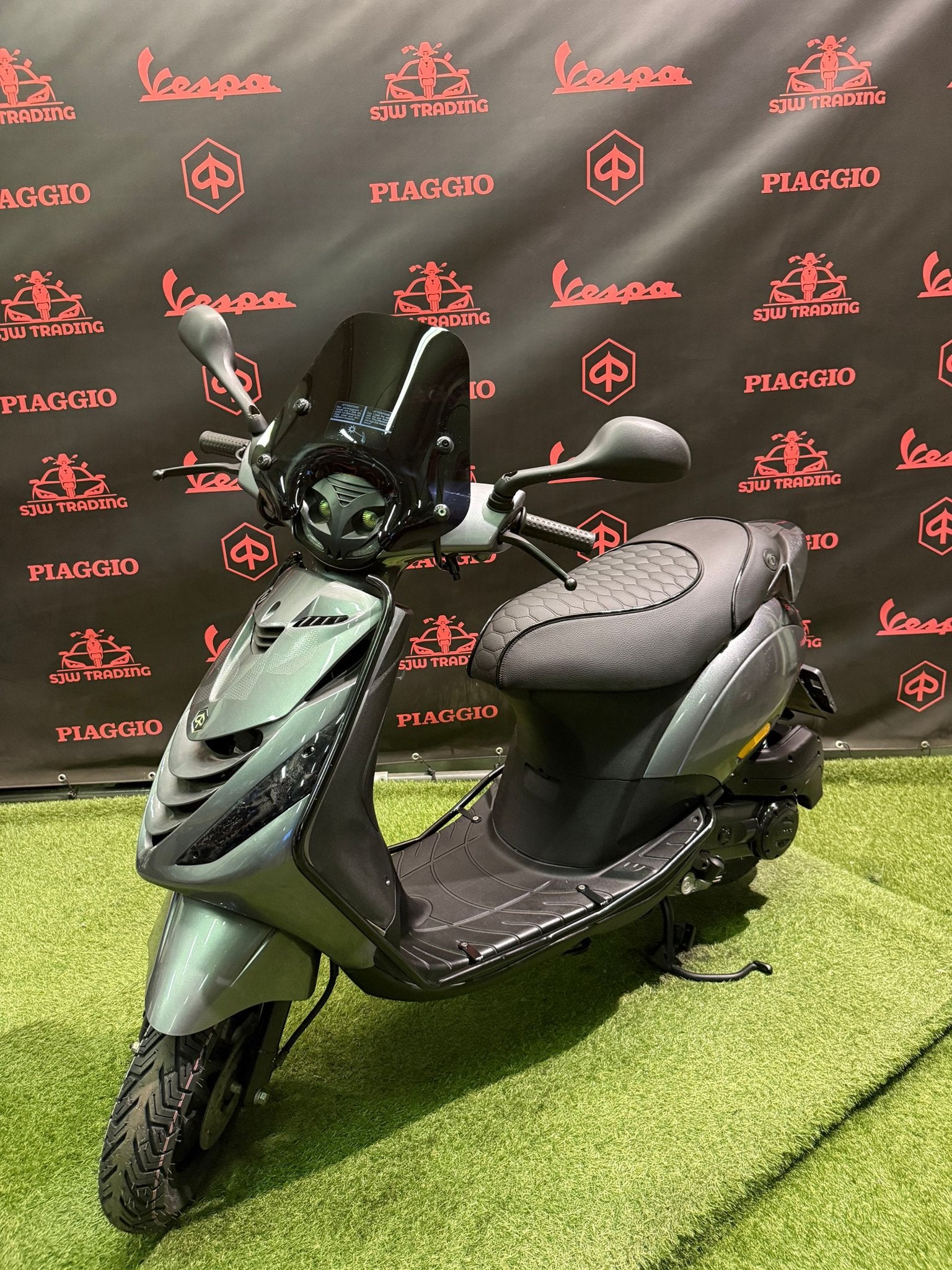 Piaggio Zip 2022 Brom! SP Agaat Grijs / RS Zadel / Garantie!, Ophalen of Verzenden, Zip