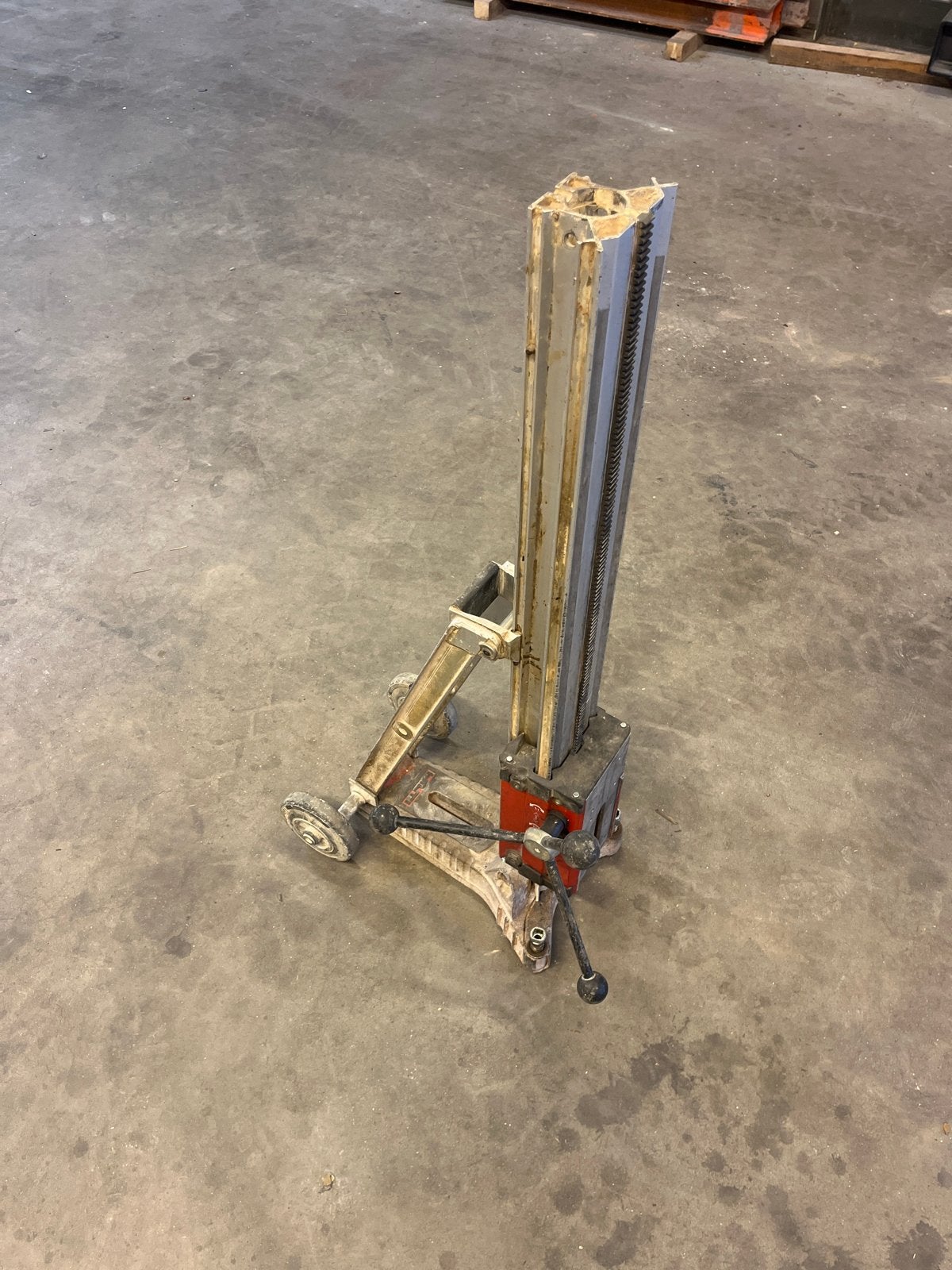 Hilti DD 350 statief gebruikt, Ophalen, Gebruikt, 600 watt of meer, Kolomboormachine