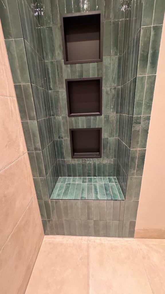 Foto 9 van Badkamerrenovatie 4600€Toiletrenovatie 2300€