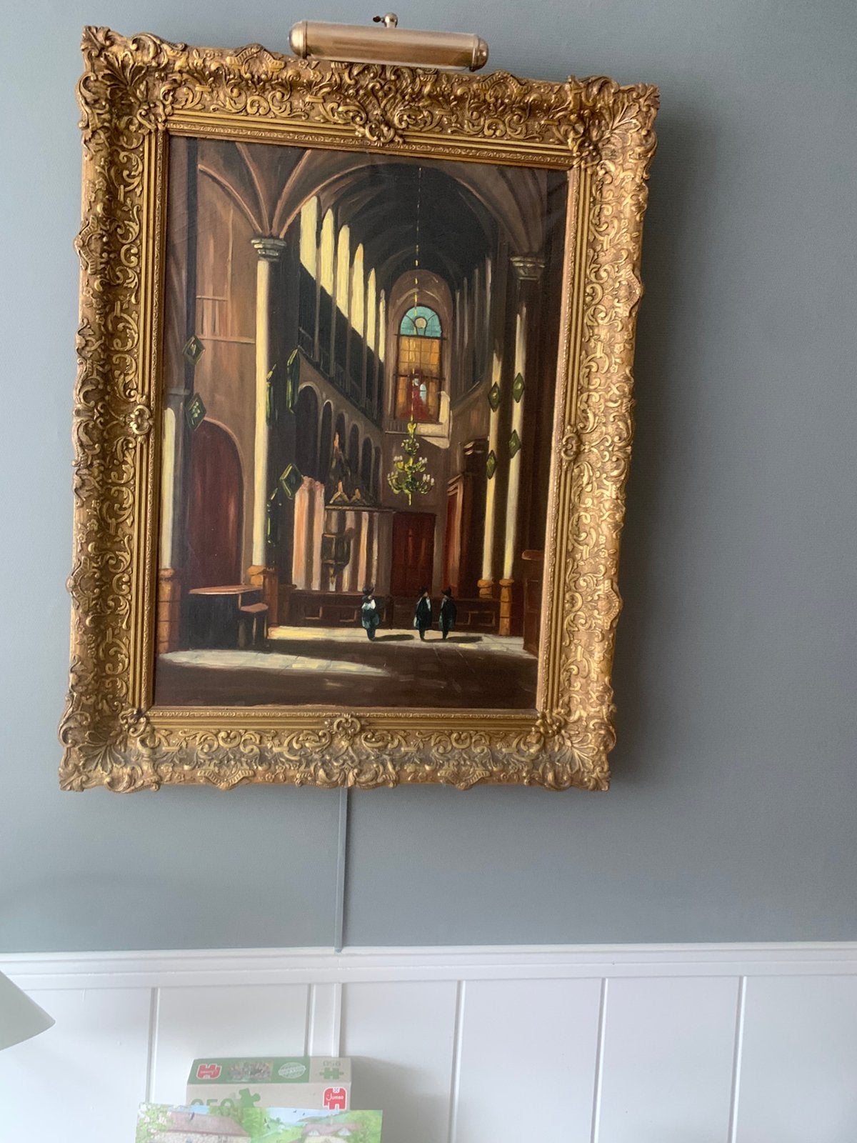 GROOT KERKINTERIEUR IN PRACHTIGE LIJST, Antiek en Kunst, Ophalen, Doek, Handgeschilderd, Olieverf