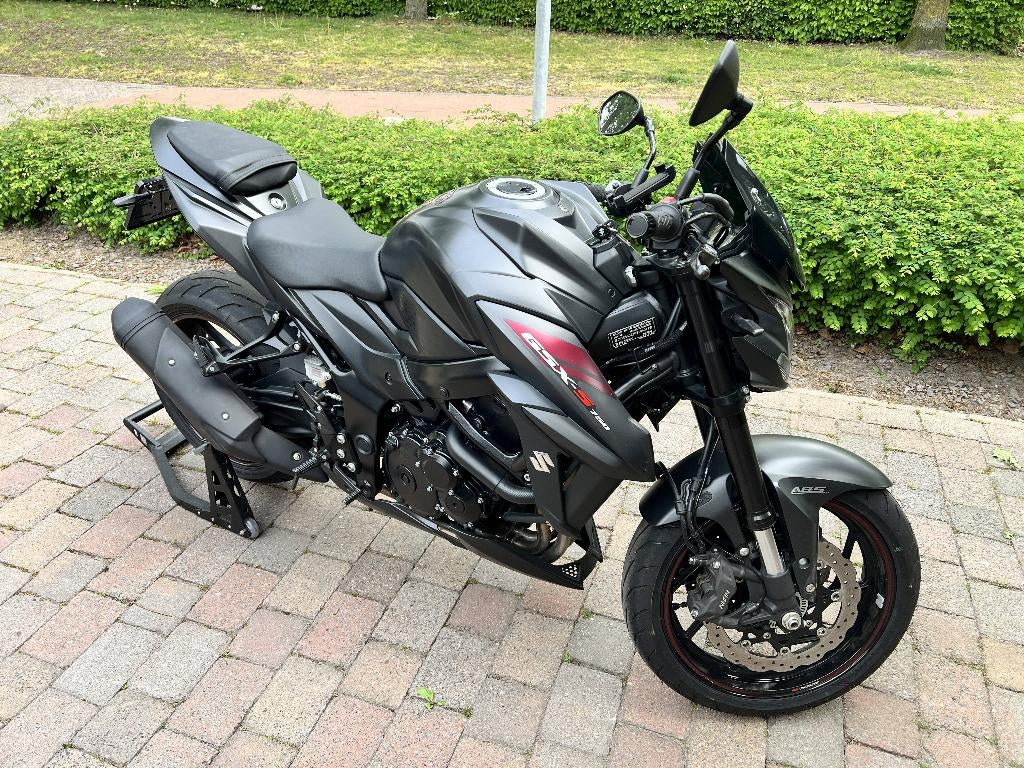 Suzuki GSX-S750 (bj 2018) - LAGE KM STAND 7658 km, 750 cc, Occasion, 4 cilinders, Motorrijbewijs A