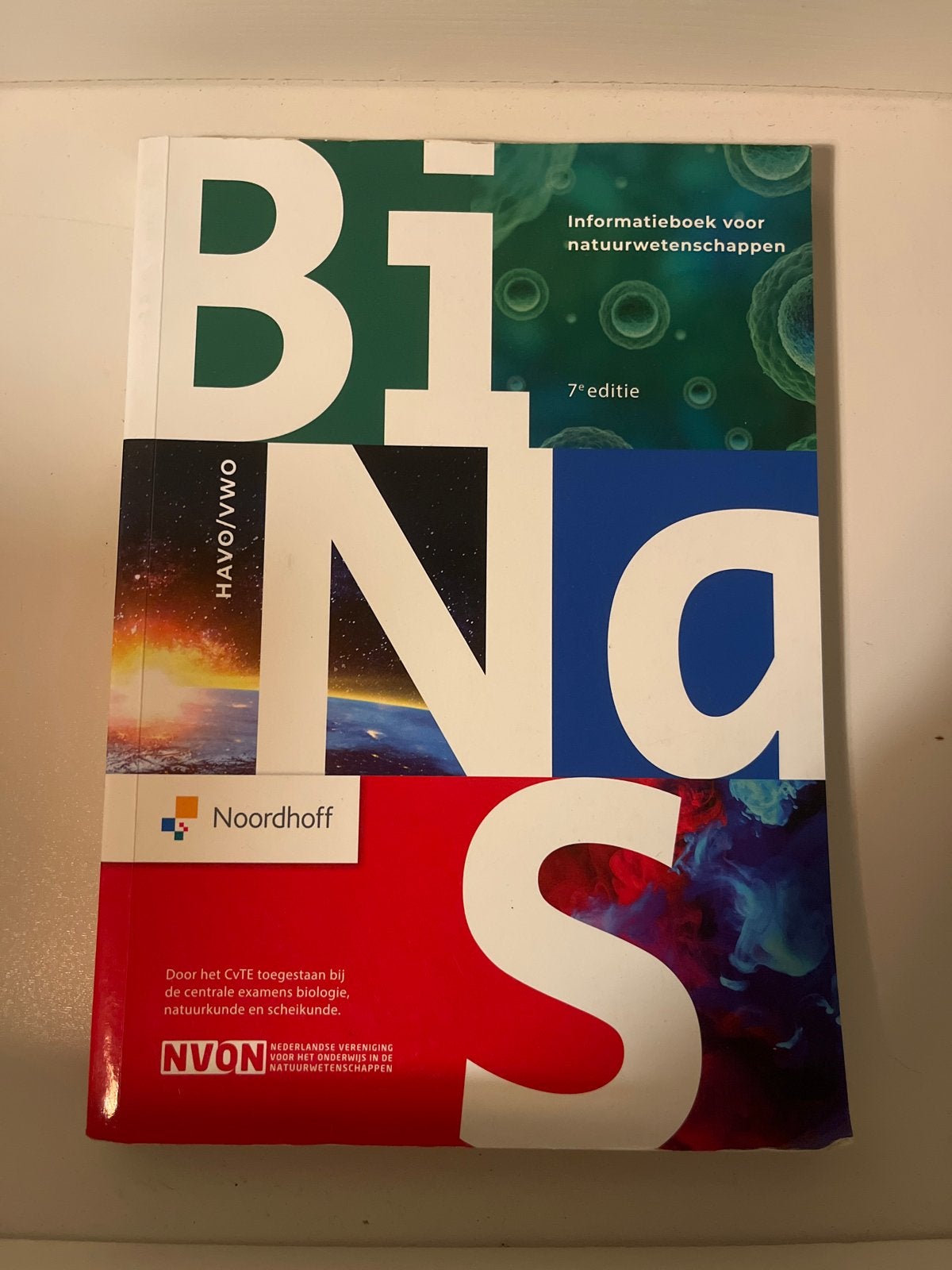 Binas HAVO/VWO 7e editie - Informatieboek natuurwetenschappe, Ophalen of Verzenden, Beta, Gelezen, Overige niveaus