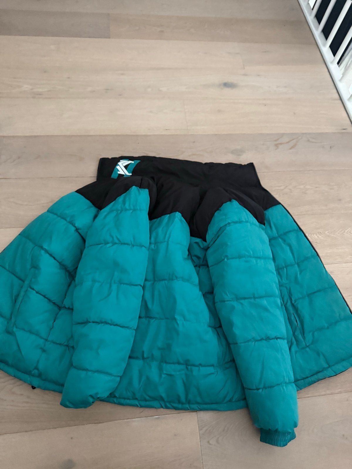 Mooie turquoise winterjas, maat M, Kleding | Dames, Ophalen, Zo goed als nieuw, Maat 38/40 (M), Groen