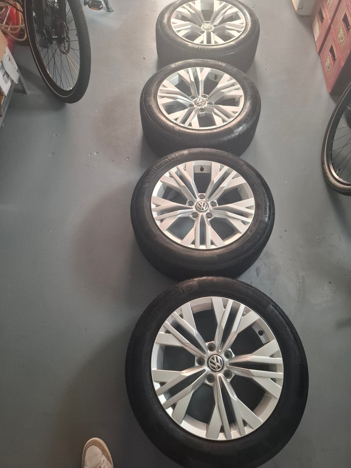 Originele VW Velgen 17 inch met Continental Banden, Ophalen, Gebruikt, Banden en Velgen, 17 inch