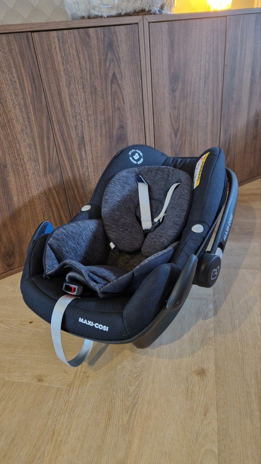 Maxi-Cosi met adapters en zitverkleiner, Kinderen en Baby's, Ophalen of Verzenden, Zo goed als nieuw, 0 t/m 13 kg, Maxi-Cosi