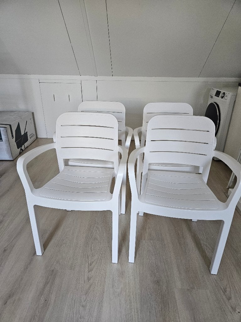 Set tuinstoelen stapelbaar wit, Ophalen, Zo goed als nieuw, Kunststof, Stapelbaar
