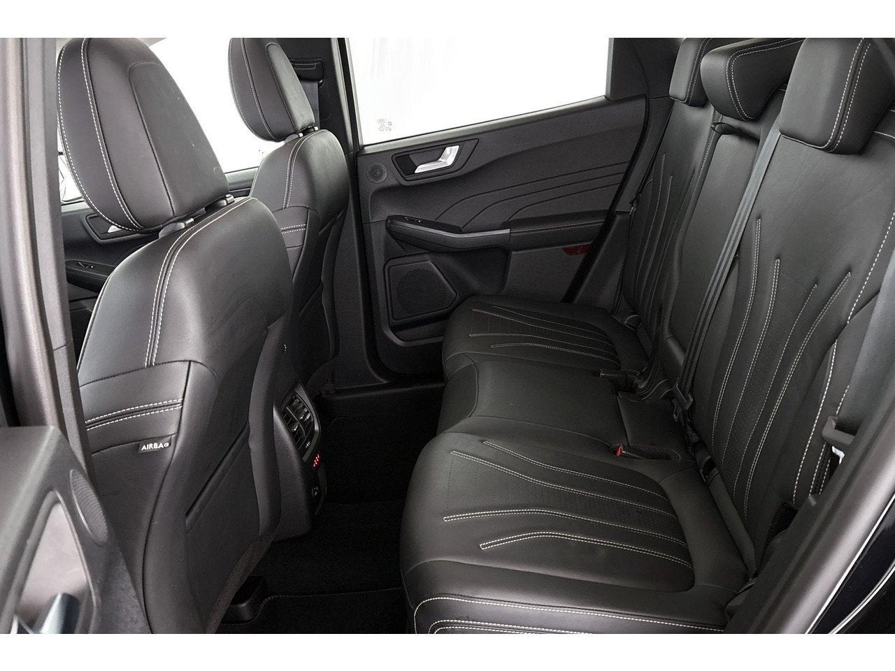 Foto 10 van Ford Kuga 2.5 PHEV Vignale Pano Leder Stuur-Stoelverwarming