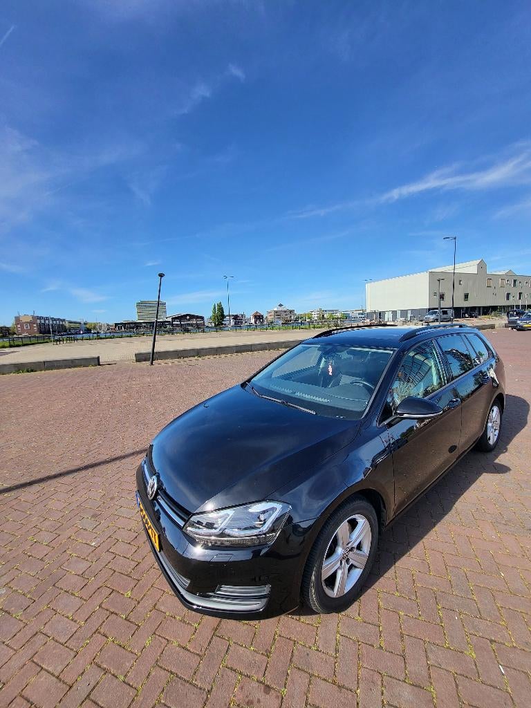 Volkswagen Golf 1.6 TDI 81KW/110PK Var. 7-DSG 2016 Zwart, Euro 6, 4 cilinders, 700 kg, Zwart