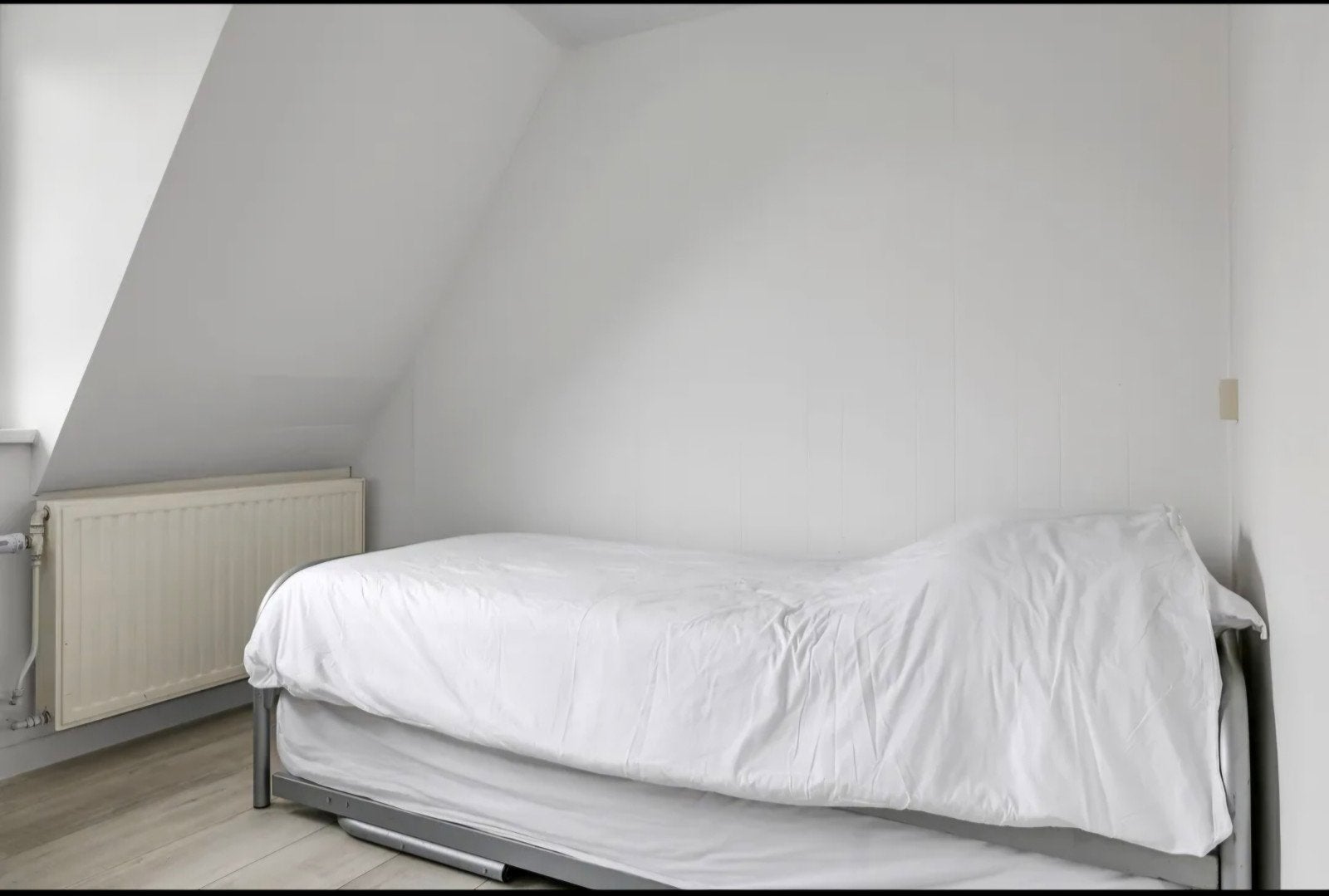 Eenpersoonsbed met uitschuifbaar logeerbed en matrassen, Ophalen, Gebruikt, Eenpersoons, 80 cm