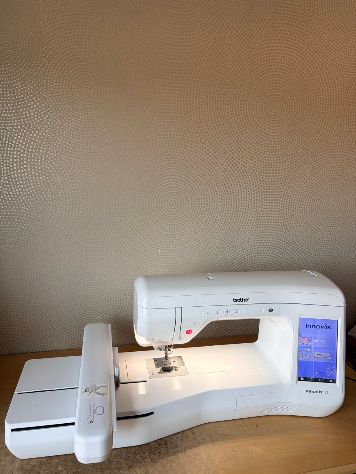 BORDUURMACHINE BROTHER INNOVIS V3 IN NETTE STAAT, Ophalen, Gebruikt, Machineborduren, Borduurmachine