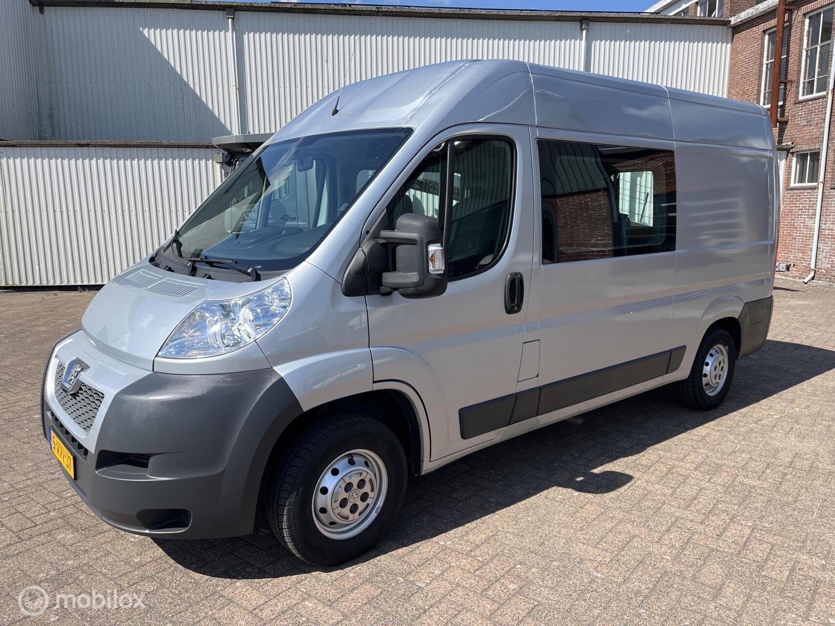 Peugeot Boxer Bestel 330 2.2 HDI L2H2 rolstoelbus met lift, Auto's, Euro 5, Gebruikt, 4 cilinders, 4 stoelen