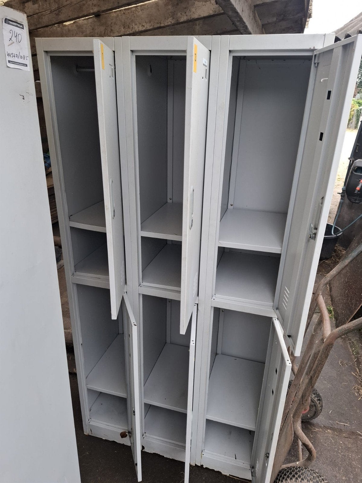Metalen Lockerkasten - Ideaal voor Kantoor/Magazijn, Ophalen, Gebruikt, Industrieel, Functioneel, Onbekend