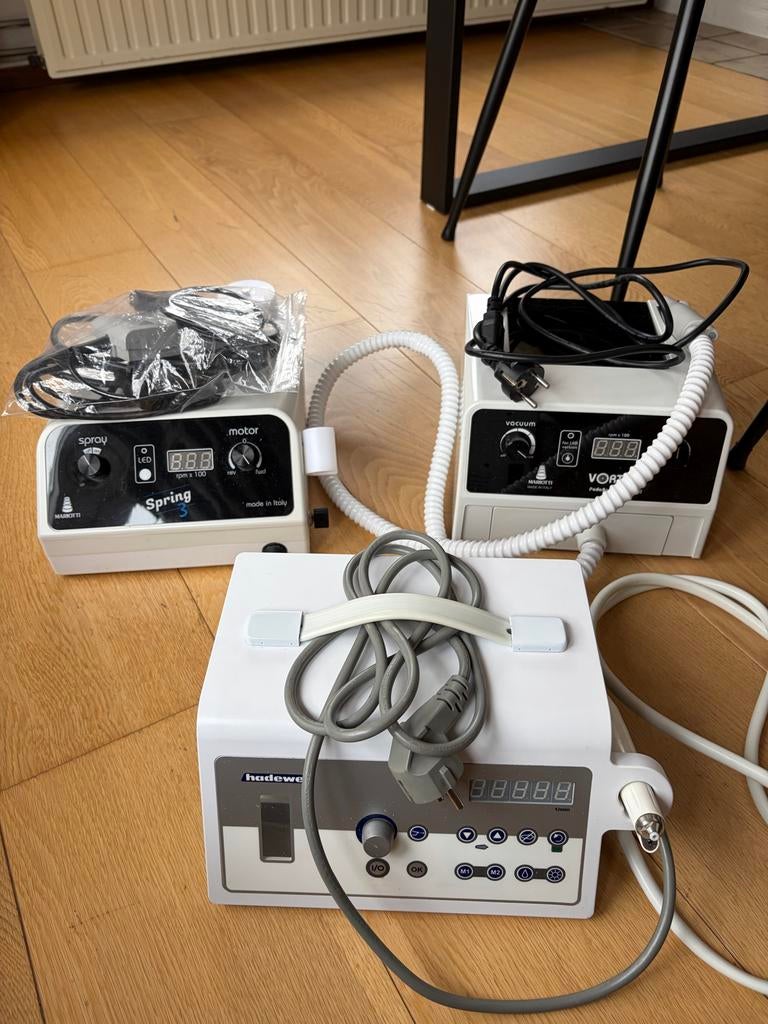 Pedicure Apparaten: Mariotti Spring 3, Vortix 3 & Hadewe Hyp, Witgoed en Apparatuur, Ophalen of Verzenden, Gebruikt, Hand- en Voetverzorging