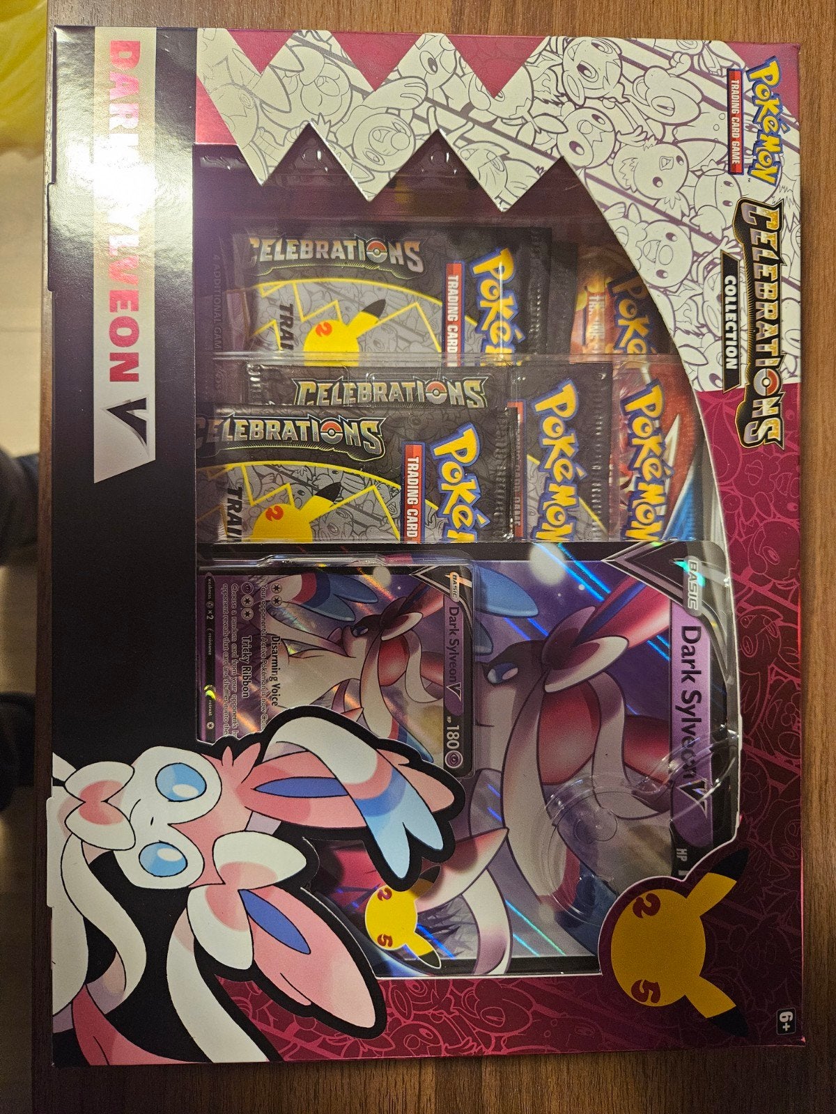 Pokémon Celebrations Collection - Dark Sylveon V Box, Ophalen of Verzenden, Nieuw, Overige typen